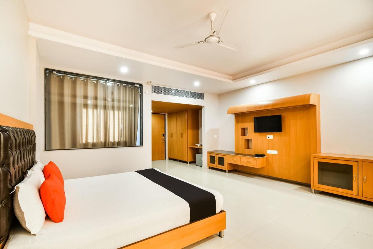 Townhouse 652 Hotel Royal Akshayam Jaipur Bagian luar foto